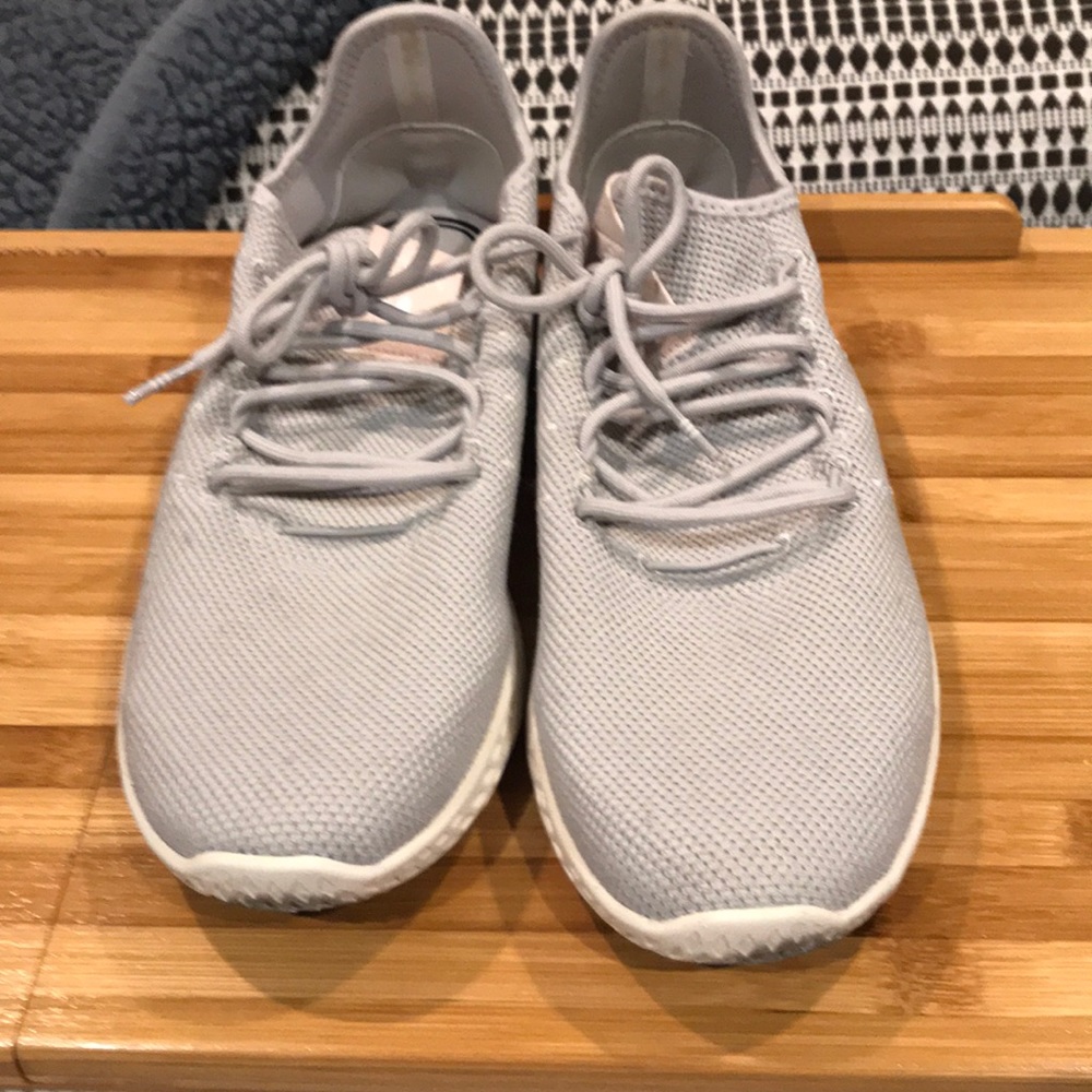 Adidas tennis shoe